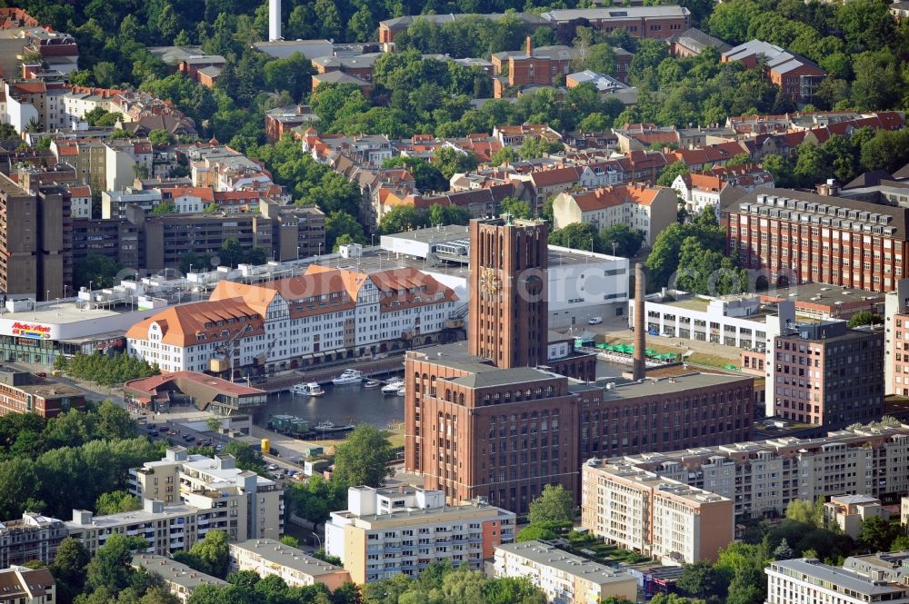 Berlin from above - The shopping, leisure and culture centre Tempelhofer Hafen in Berlin near the office building Ullsteinhaus