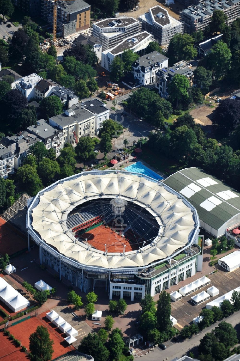 Hamburg from the bird's eye view: The tennis arena at Rothenbaum in Hamburg. The ATP tournament in Hamburg (official German International Open) is a German men's tennis tournament which is held annually at Hamburg Rothenbaum