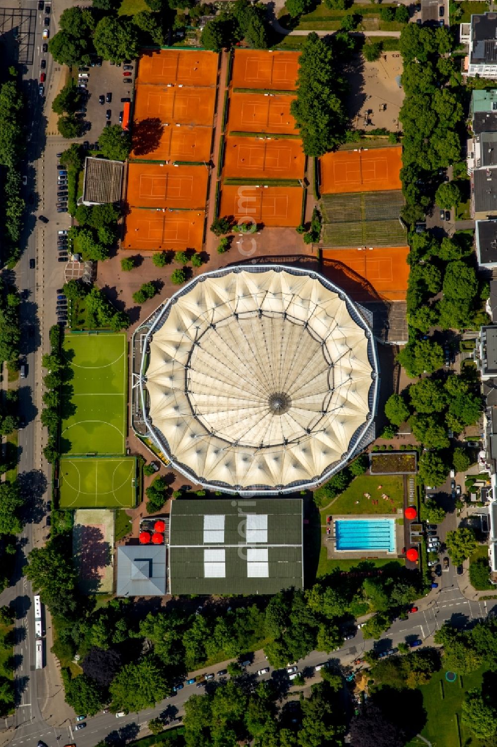 Aerial photograph Hamburg - The tennis arena at Rothenbaum in Hamburg. The ATP tournament in Hamburg (official German International Open) is a German men's tennis tournament which is held annually at Hamburg Rothenbaum