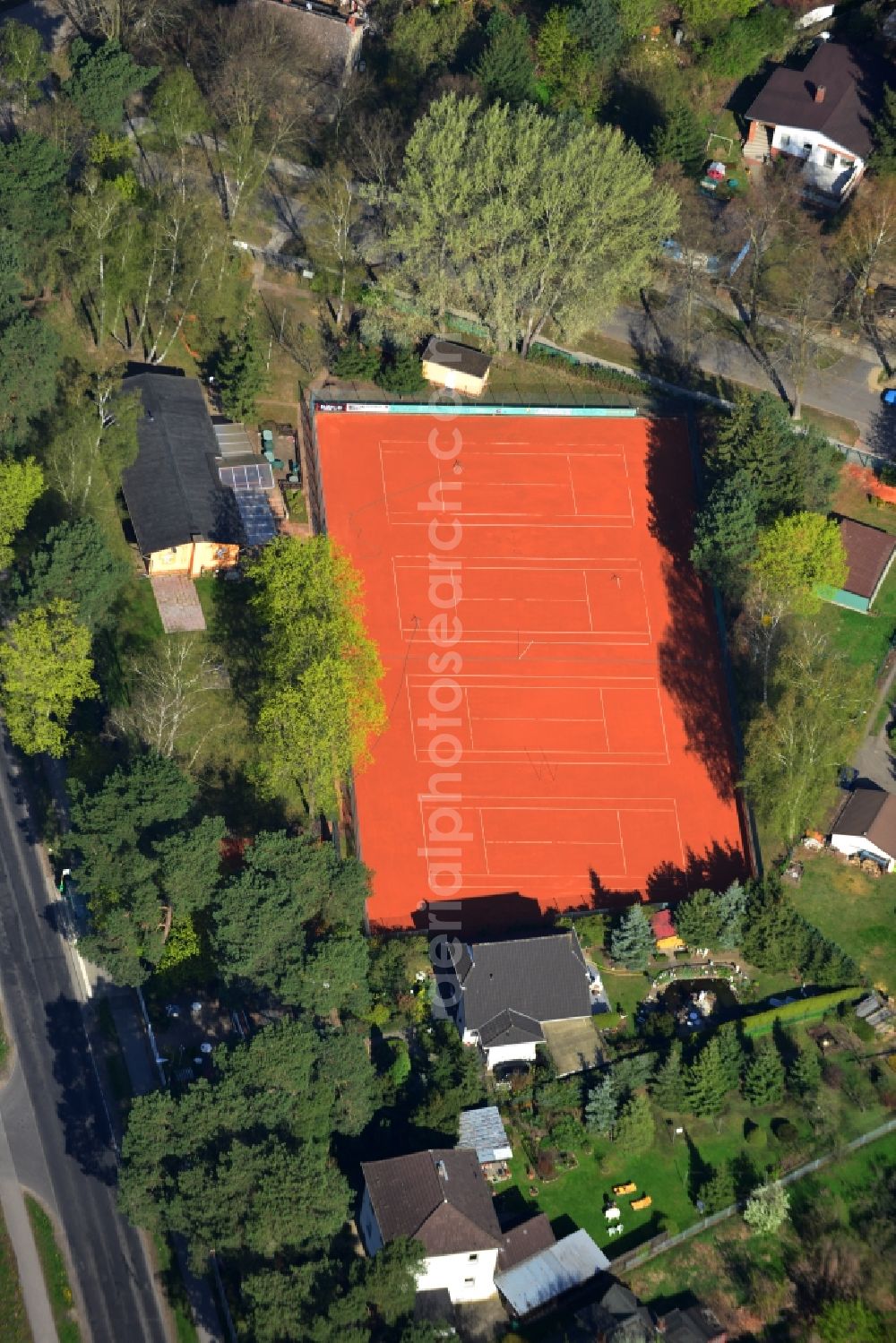 Aerial image Falkensee - Tennis - Sports court of the TC-Yellow-White Falkensee in Brandenburg