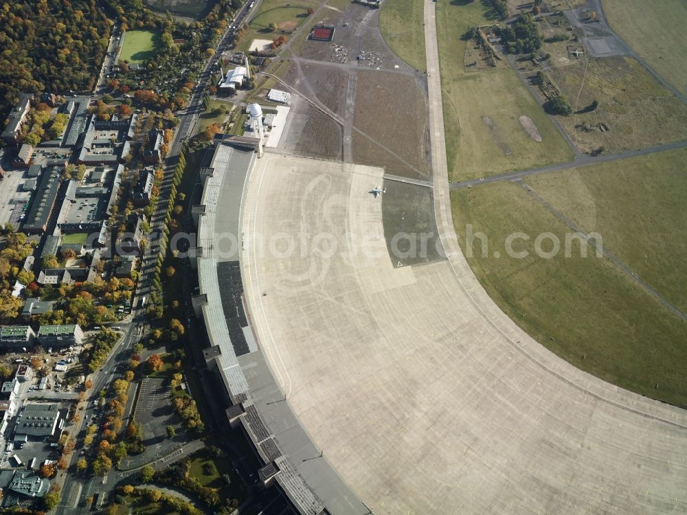 Aerial photograph Berlin Tempelhof - View of the disused airport Berlin - Tempelhof