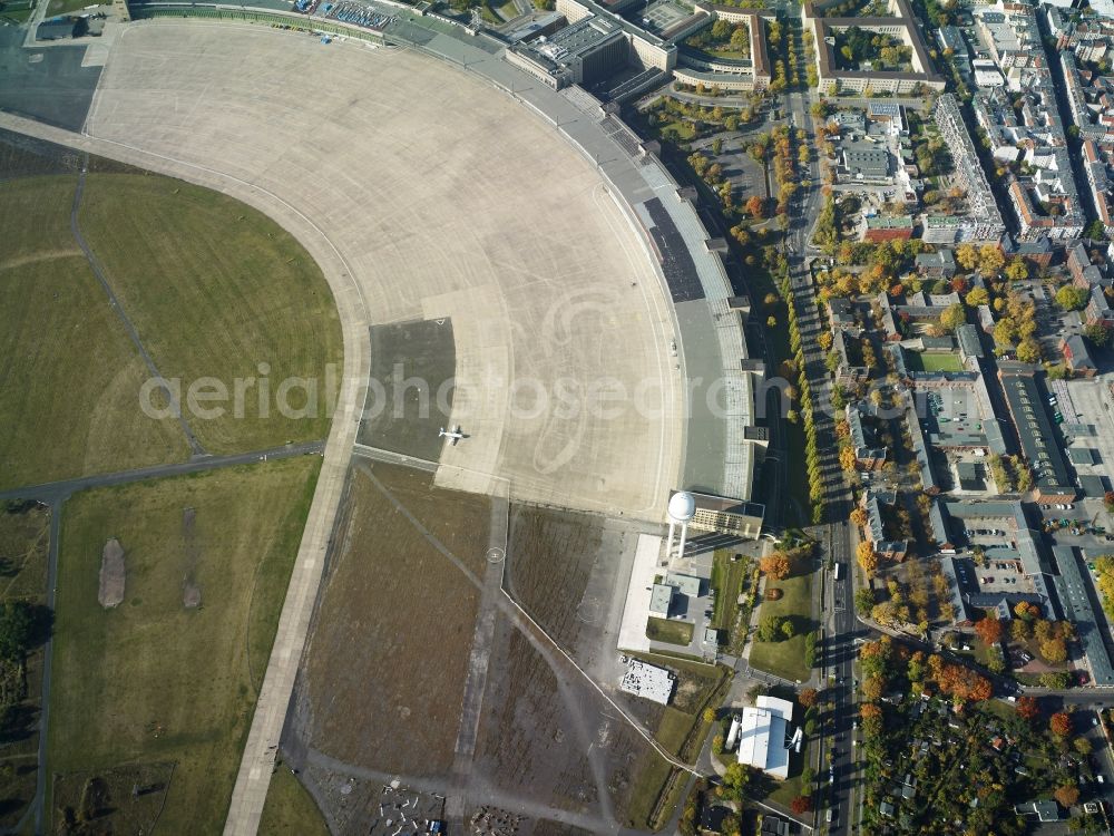 Berlin Tempelhof from the bird's eye view: View of the disused airport Berlin - Tempelhof