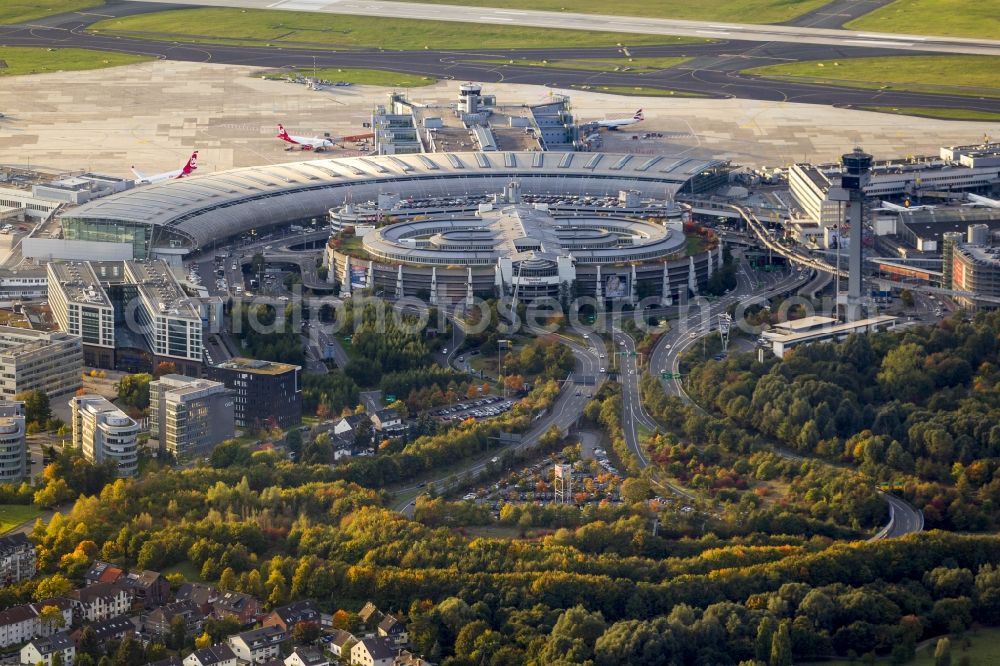 Aerial image Düsseldorf - View to the Duesseldorf International Airport which is the main airport in Nothrhine Westfalia