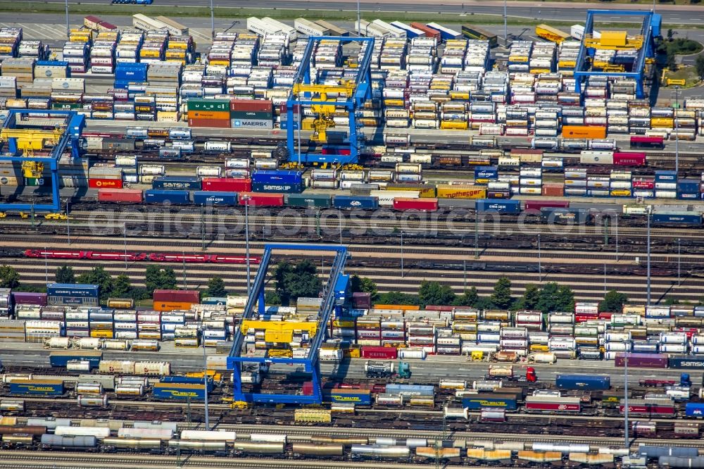 Mannheim from the bird's eye view: Terminal and quays of the MCT Mannheim Container Terminal Rhein-Neckar GmbH in Mannheim in Baden-Wuerttemberg