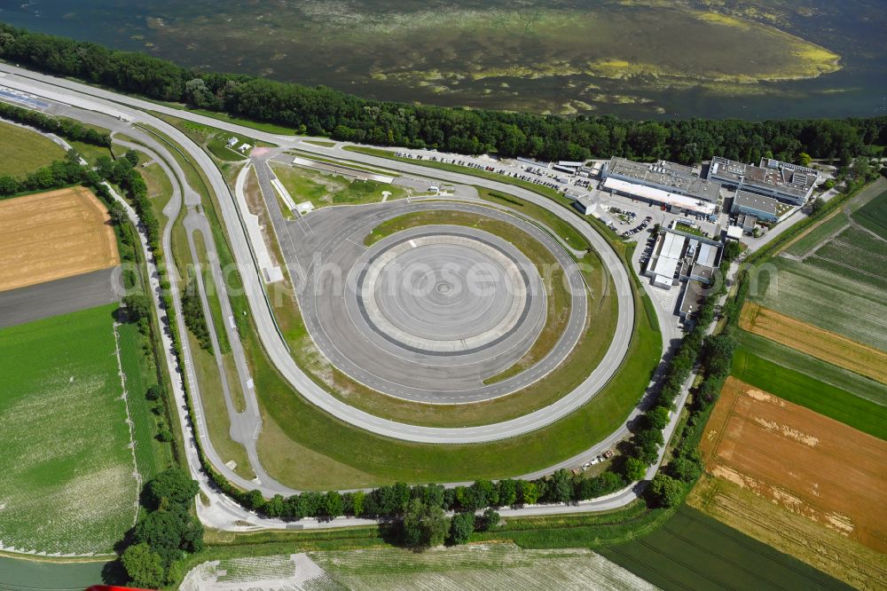 Aerial photograph Aschheim - Test track and practise place on the BMW measuring area Aschheim in the district on street Bayernwerkweg of Neufinsing in Aschheim in the federal state Bavaria, Germany