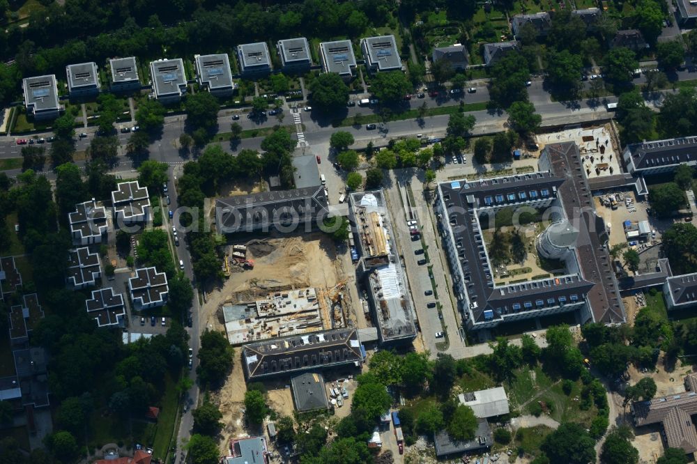 Aerial image Berlin - In the former headquarters of the U.S. forces in the district of Dahlem in Berlin is currently being created, the real estate site The metropolitan gardens. Quality apartments and suites in the former barracks and administrative buildings integrated from the Terraplan estate and fiduciary mbH at the corner Clayallee Saagemunder road 