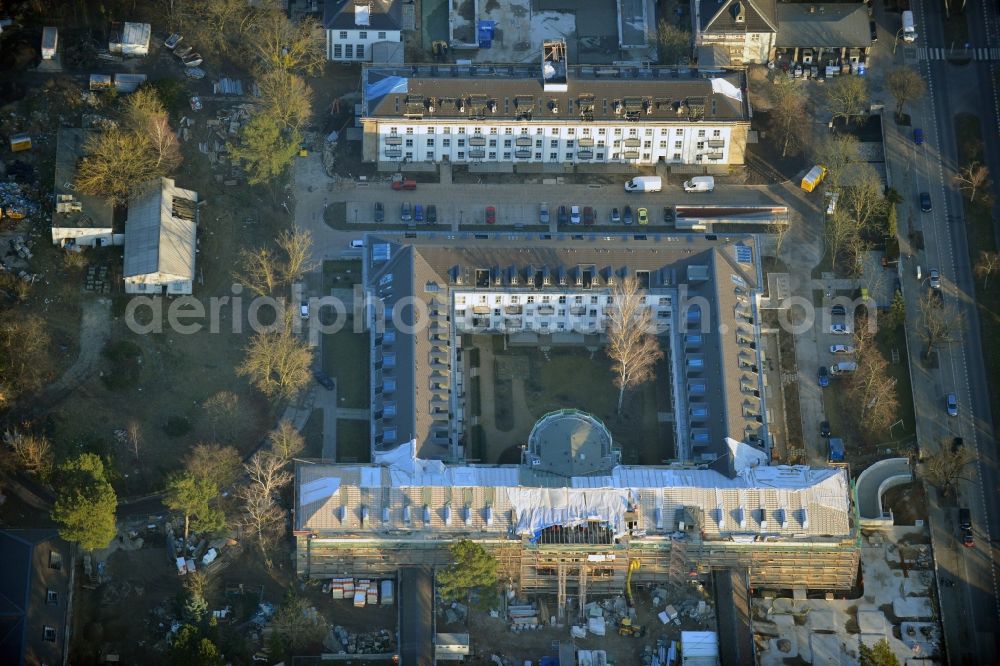 Aerial image Berlin - In the former headquarters of the U.S. forces in the district of Dahlem in Berlin is currently being created, the real estate site The metropolitan gardens. Quality apartments and suites in the former barracks and administrative buildings integrated from the Terraplan estate and fiduciary mbH at the corner Clayallee Saagemunder road 