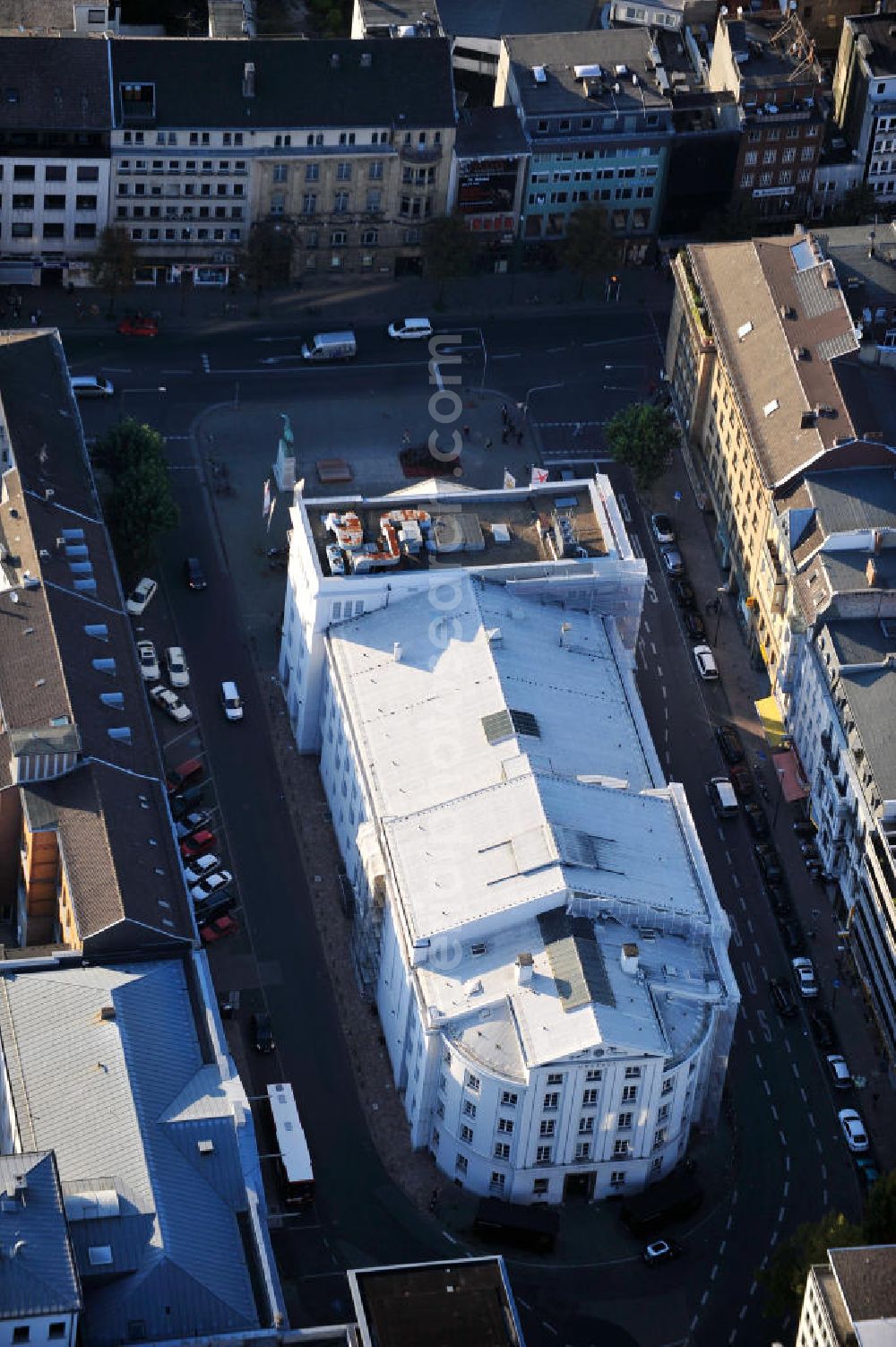 Aerial image Aachen - Das Theater Aachen am Kapuzinergraben und Theaterplatz in Aachen. The theatre Aachen at the streets Kapuzinergraben and Theaterplatz in Aachen.