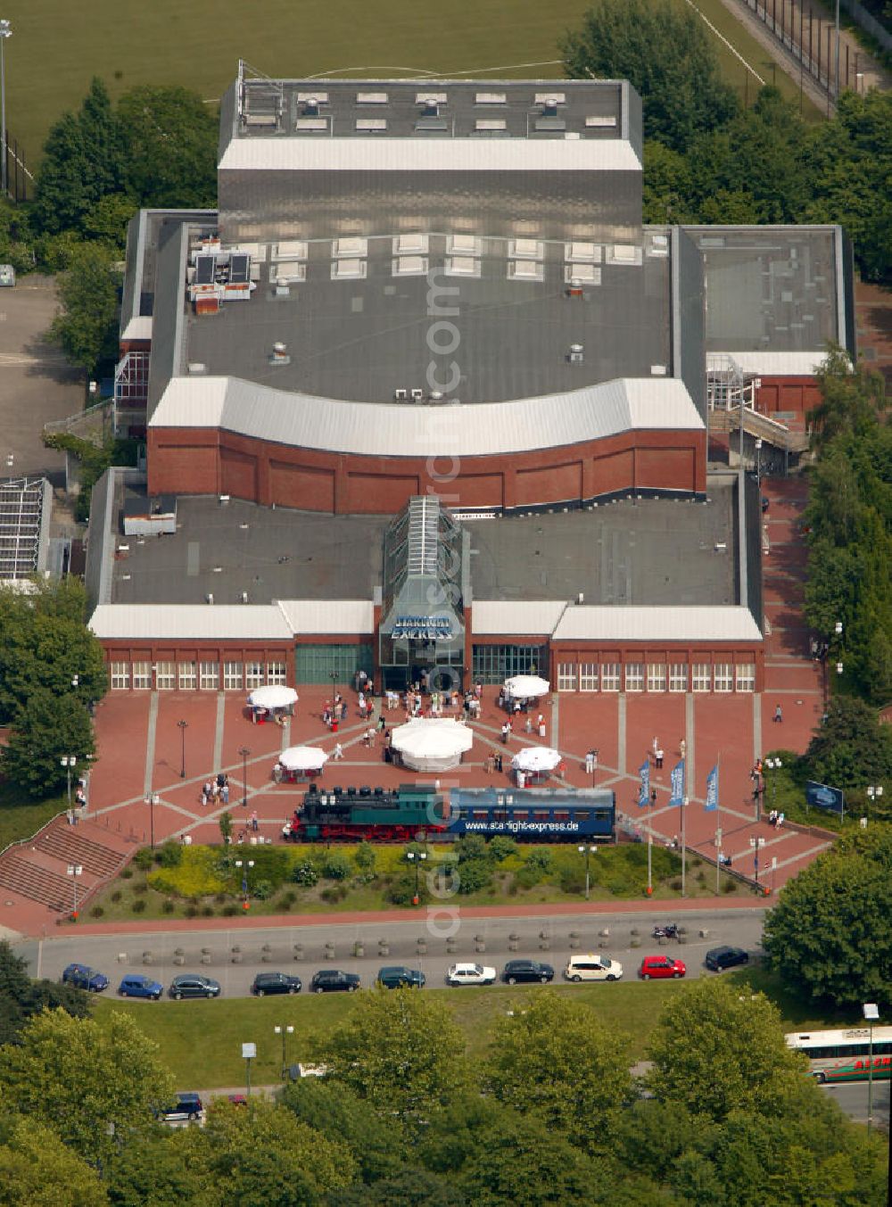 Aerial image Bochum - Blick auf das Musical-Theater Starlight Express in Bochum. Bochum musical theater Starlight Express.