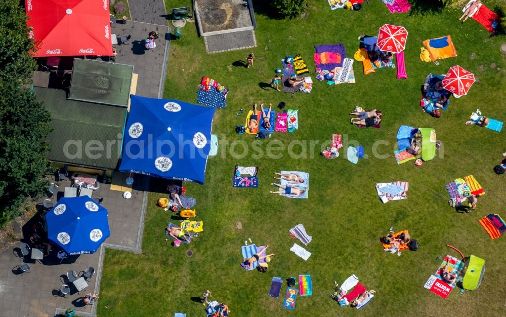 Aerial image Dorsten - Spa and swimming pools at the swimming pool of the leisure facility Atlantis Dorsten on Konrad-Adenauer-Platz in Dorsten in the state North Rhine-Westphalia