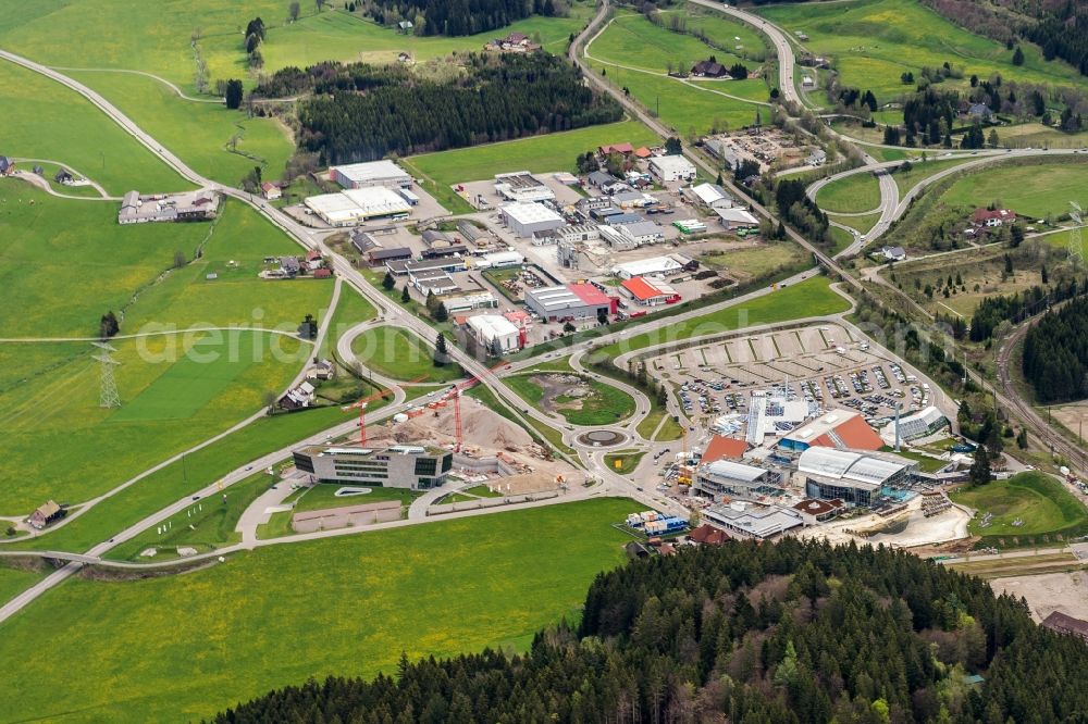 Titisee-Neustadt from above - Spa and swimming pools at the swimming pool of the leisure facility Badeparadies Schwarzwald in Titisee-Neustadt in the state Baden-Wuerttemberg