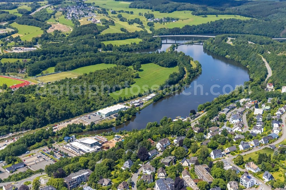 Aerial photograph Olpe - Spa and swimming pools at the swimming pool of the leisure facility - Freizeitbad in Olpe at Sauerland in the state North Rhine-Westphalia, Germany