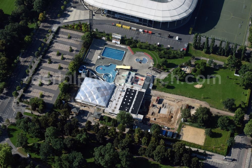 Dresden from the bird's eye view: Spa and swimming pools at the swimming pool of the leisure facility Georg-Arnhold-Bad of the Dresdner Baeder GmbH with an expansional construction side for a sauna in Dresden in the state Saxony