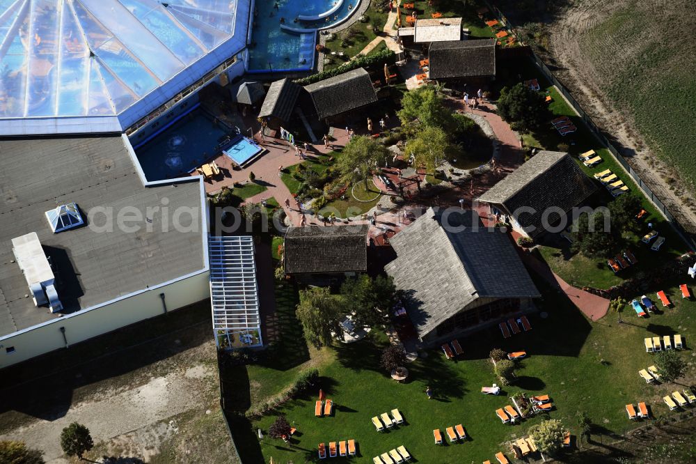 Bad Wilsnack from the bird's eye view: Spa and swimming pools at the swimming pool of the leisure facility Kristalltherme Bad Wilsnack in Bad Wilsnack in the state Brandenburg, Germany