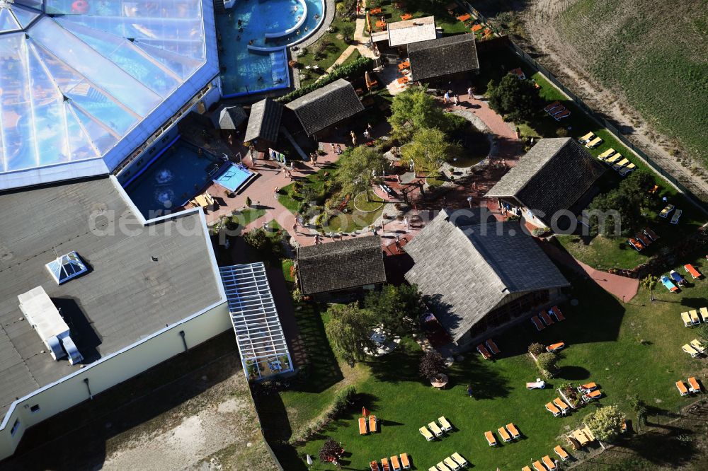 Aerial image Bad Wilsnack - Spa and swimming pools at the swimming pool of the leisure facility Kristalltherme Bad Wilsnack in Bad Wilsnack in the state Brandenburg, Germany