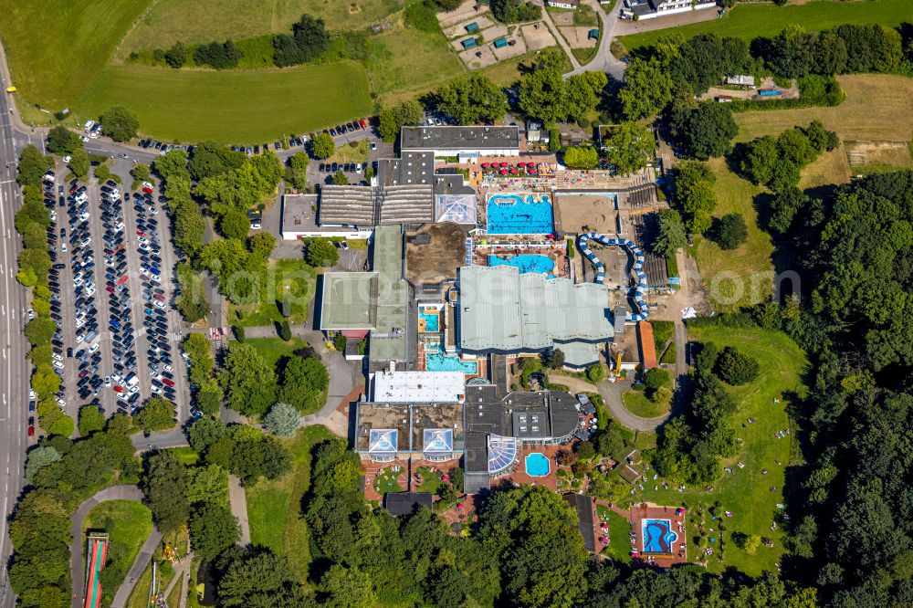 Aerial photograph Sodingen - Spa and swimming pools at the swimming pool of the leisure facility LAGO Die Therme Am Ruhmbach in Sodingen at Ruhrgebiet in the state North Rhine-Westphalia, Germany