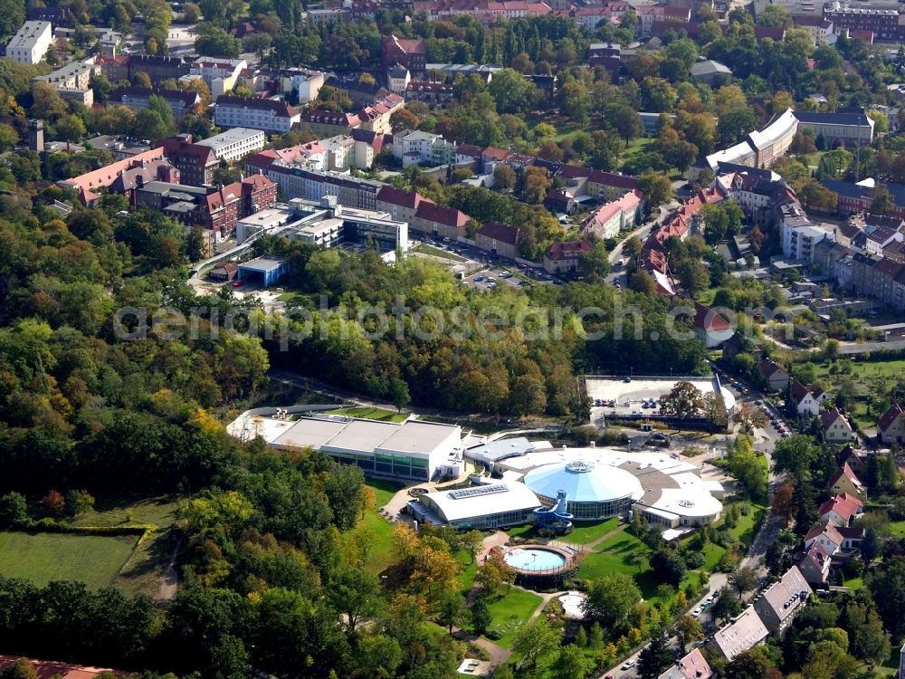 Brandenburg an der Havel from the bird's eye view: Spa and swimming pools at the swimming pool of the leisure facility Marienbad Brandenburg on Sprengelstrasse in Brandenburg an der Havel in the state Brandenburg, Germany