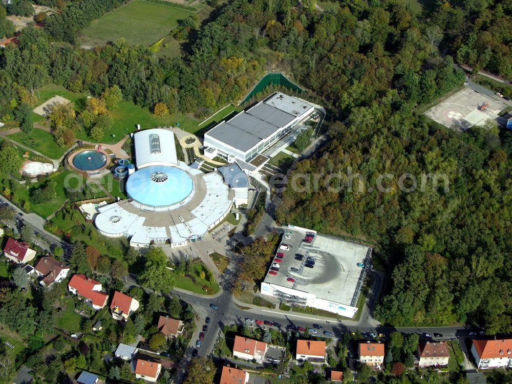 Aerial photograph Brandenburg an der Havel - Spa and swimming pools at the swimming pool of the leisure facility Marienbad Brandenburg on Sprengelstrasse in Brandenburg an der Havel in the state Brandenburg, Germany