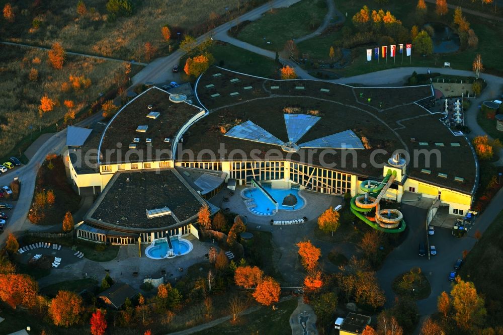 Aerial photograph Templin - Spa and swimming pools at the swimming pool of the leisure facility NaturThermeTemplin on Dargersdorfer Strasse in Templin in the state Brandenburg, Germany