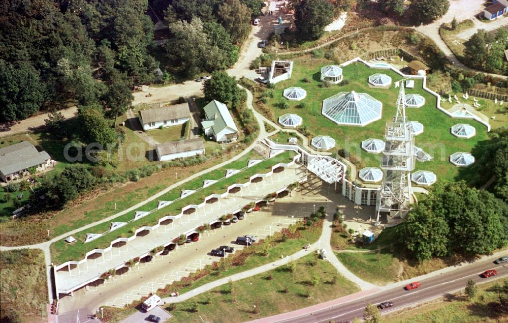 Aerial image Seebad Ahlbeck - Spa and swimming pools at the swimming pool of the leisure facility OstseeTherme in Seebad Ahlbeck on the island of Usedom in the state Mecklenburg - Western Pomerania, Germany