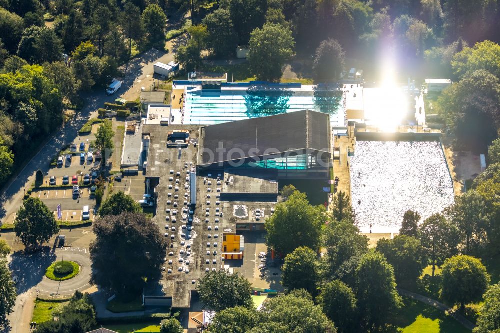 Aerial image Velbert - spa and swimming pools at the swimming pool of the leisure facility Panoronabad Velbert-Neviges on Wiesenweg in Velbert in the state North Rhine-Westphalia, Germany