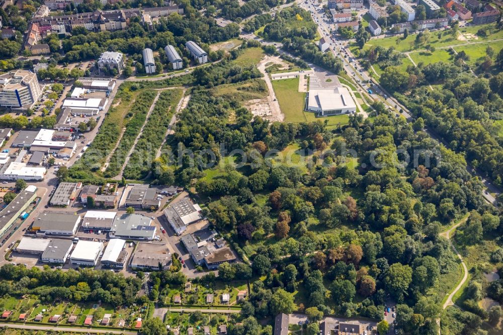 Aerial photograph Essen - Spa and swimming pools at the swimming pool of the leisure facility of Sport- and Baeofbetriebe Essen on Reckhonmerweg in Essen in the state North Rhine-Westphalia, Germany