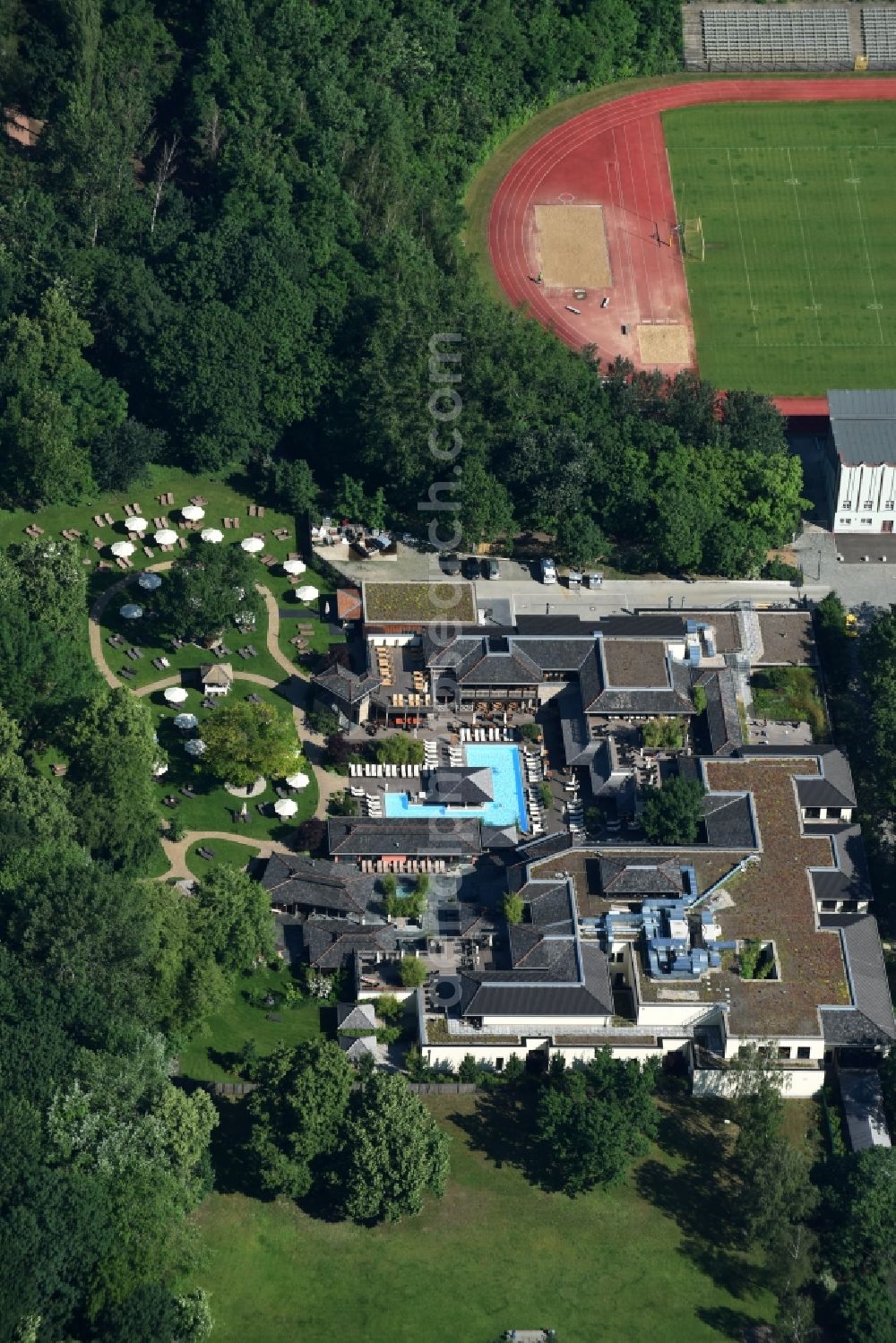 Berlin from above - Spa and swimming pool of Recreation Vabali Spa at Seydlitzstrasse the Moabit district of Berlin, Germany