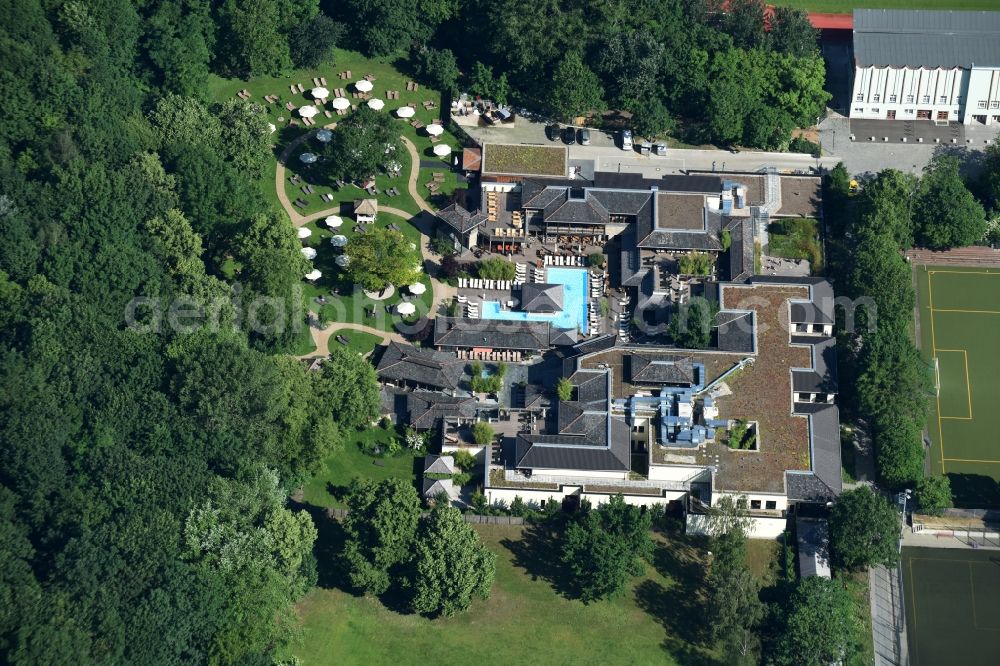 Berlin from the bird's eye view: Spa and swimming pool of Recreation Vabali Spa at Seydlitzstrasse the Moabit district of Berlin, Germany