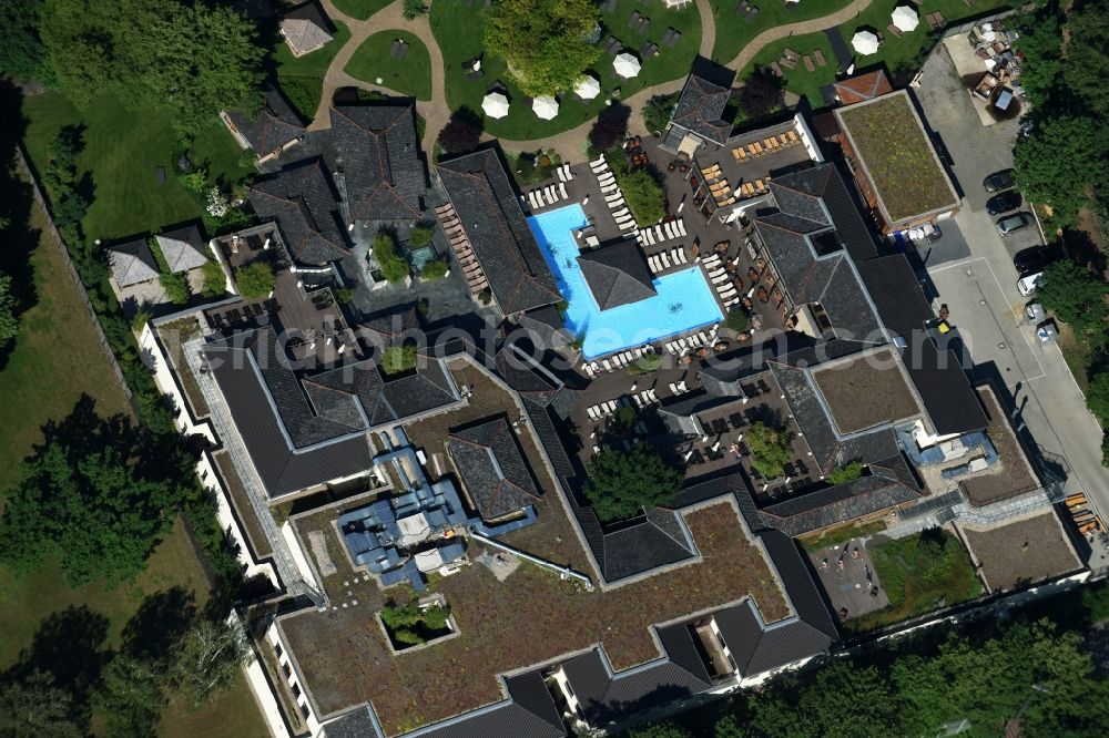 Berlin from the bird's eye view: Spa and swimming pool of Recreation Vabali Spa at Seydlitzstrasse the Moabit district of Berlin, Germany