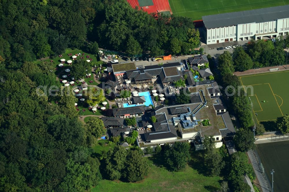 Berlin from above - Spa and swimming pool of Recreation Vabali Spa at Seydlitzstrasse the Moabit district of Berlin, Germany