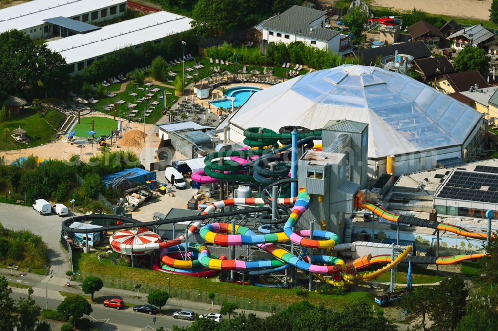 Aerial image Stein - Spa and swimming pools at the swimming pool of the leisure facility with water slide on street Albertus-Magnus-Strasse in Stein in the state Bavaria, Germany