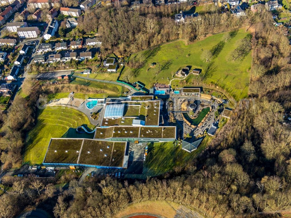 Aerial photograph Hagen - Spa and swimming pools at the swimming pool of the leisure facility WESTFALENBAD on Stadionstrasse in Hagen in the state North Rhine-Westphalia, Germany