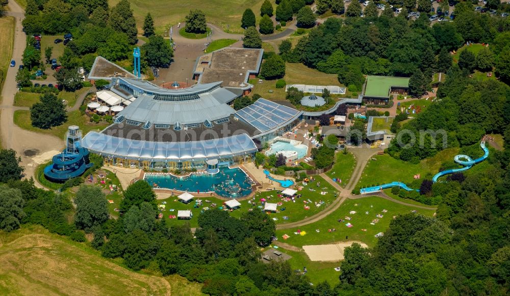 Aerial image Witten - Spa and swimming pools at the swimming pool of the leisure facility in Witten in the state North Rhine-Westphalia