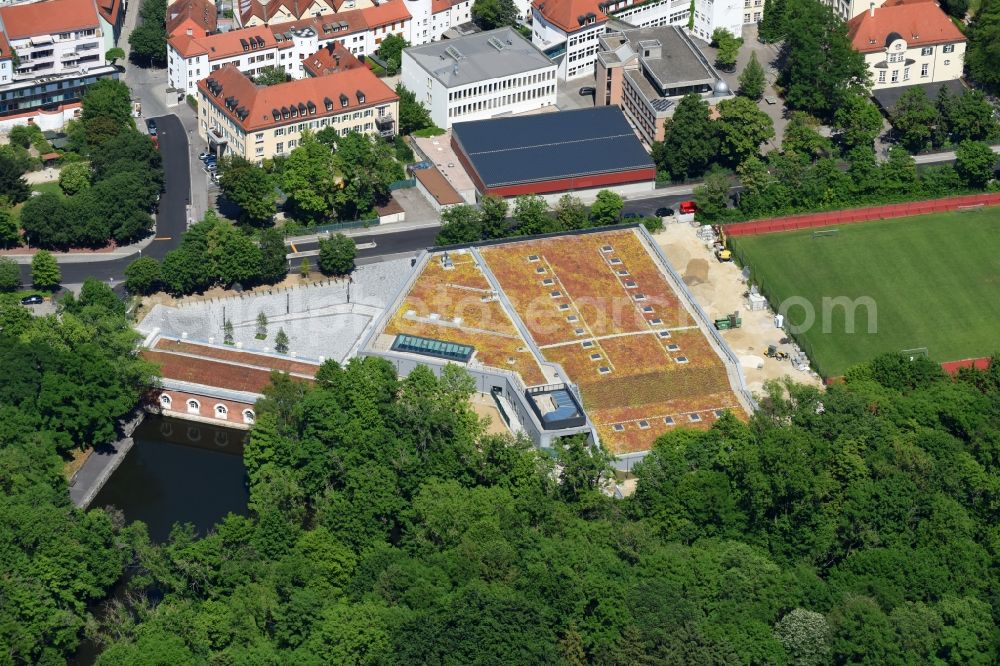 Ingolstadt from the bird's eye view: Spa and swimming pools of the leisure facility Sportbad Ingolstadt on Jahnstrasse in Ingolstadt in the state Bavaria, Germany