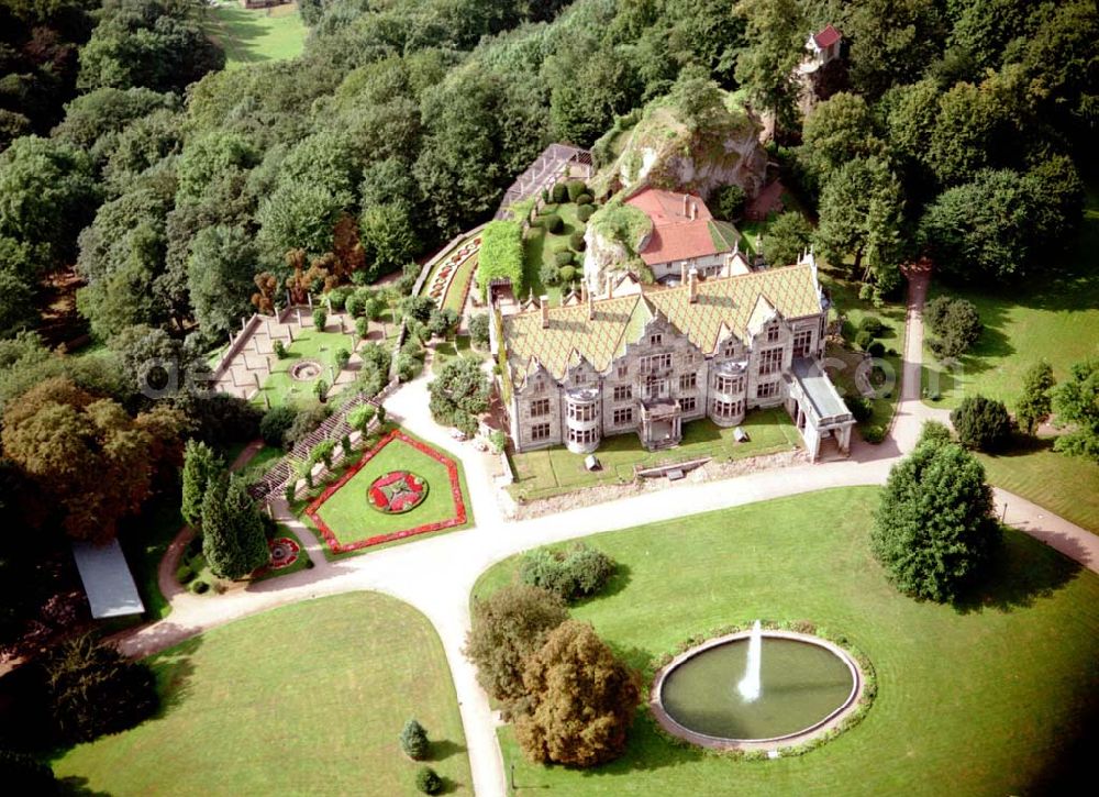 Altenstadt / Hessen from the bird's eye view: 07.09.2002 Thüringen Waldhotel Am Schlosspark und Schloss Bad Liebenstein