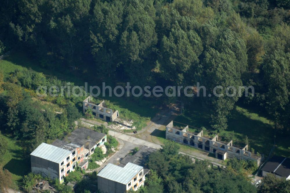 Berlin from above - Blick auf das Übungsgelände des Katastrophenschutzes, des THW auf dem Geländes des Technischen Hilfswerk, Ortsverband Berlin Pankow an der Wiltbergstraße neben dem Berliner Ring / Autobahn A 10 / E 55 in Buch. Das Gelände diente ehemals als Hauptsitz der Zivilverteidigung der DDR.