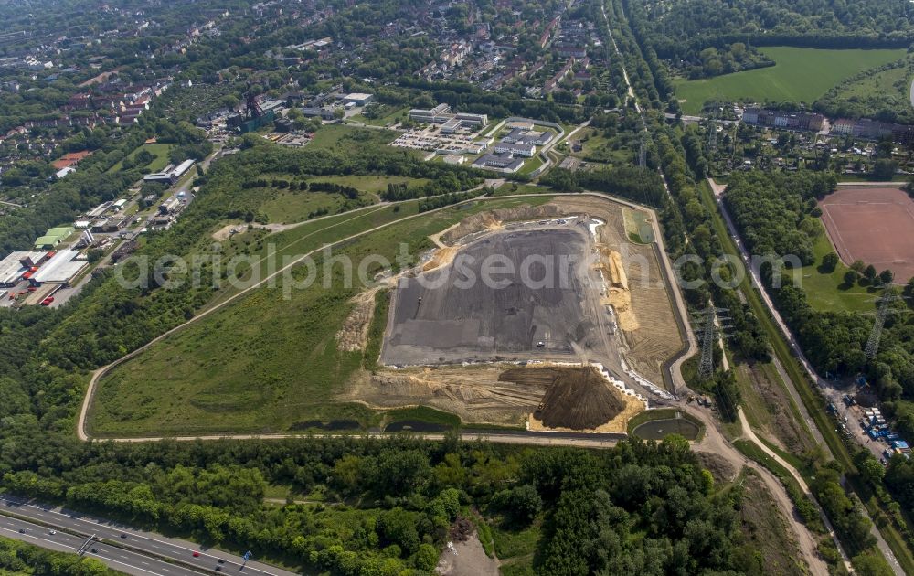 Herne from above - View of the Thyssenheap and the Plutoheap in the urban district Wanne-Eickel of Herne in the Ruhr in the state North Rhine-Westphalia