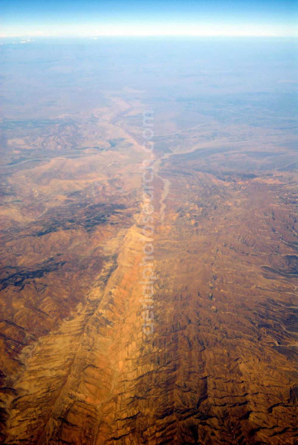 Aerial photograph Dera Ghazi Khan / Pakistan - Grenze zu Afghanistan westlich der Tiefebene bei Dera Ghazi Khan in Pakistan.