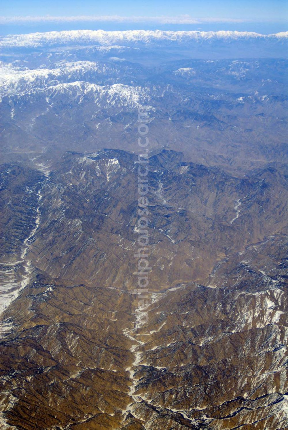 Dera Ghazi Khan / Pakistan from the bird's eye view: Grenze zu Afghanistan westlich der Tiefebene bei Dera Ghazi Khan in Pakistan.