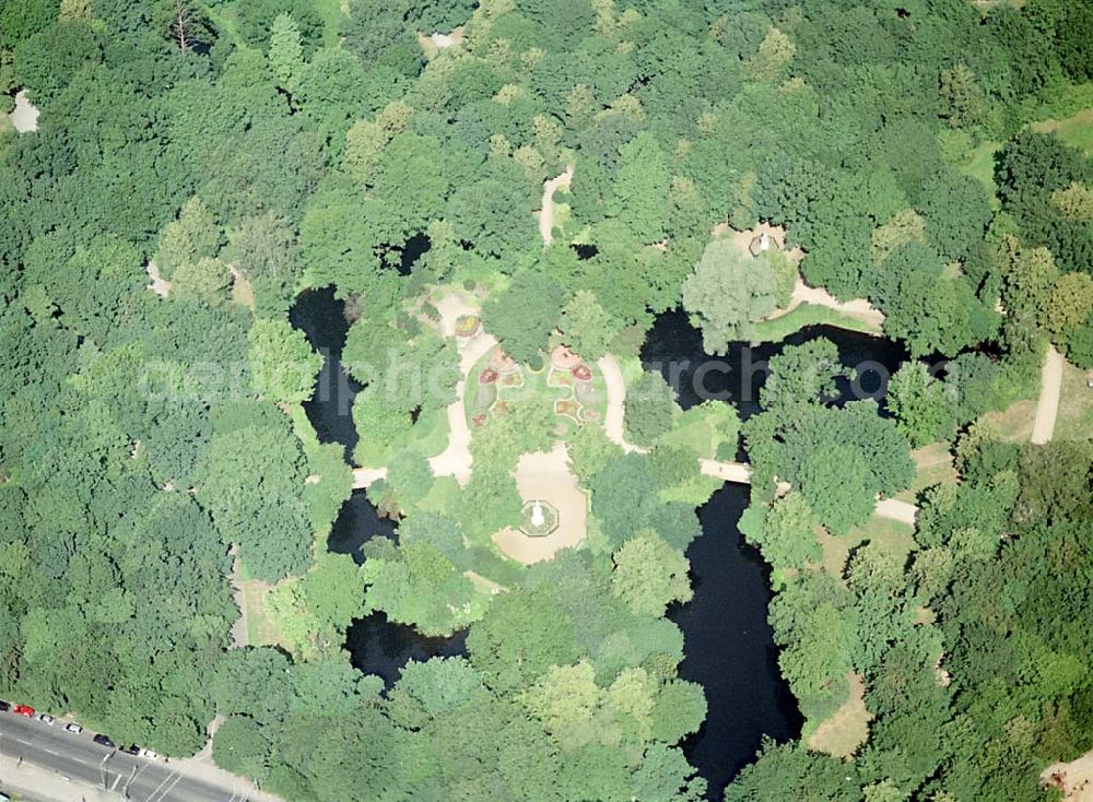 Berlin- Tiergarten from the bird's eye view: 