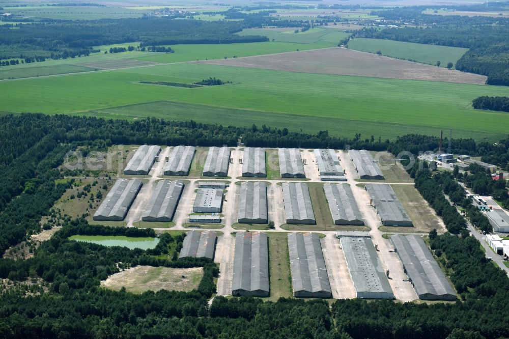 Aerial image Reuden/Anhalt - Stalled equipment for poultry farming and poultry production of Flaeminger Entenspezialitaeten GmbH & Co. KG on Reudener Strasse in Reuden/Anhalt in the state Saxony-Anhalt, Germany