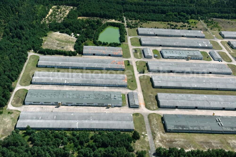 Reuden/Anhalt from the bird's eye view: Stalled equipment for poultry farming and poultry production of Flaeminger Entenspezialitaeten GmbH & Co. KG on Reudener Strasse in Reuden/Anhalt in the state Saxony-Anhalt, Germany