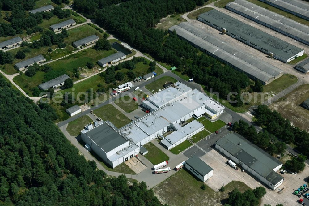 Aerial image Reuden/Anhalt - Stalled equipment for poultry farming and poultry production of Flaeminger Entenspezialitaeten GmbH & Co. KG on Reudener Strasse in Reuden/Anhalt in the state Saxony-Anhalt, Germany