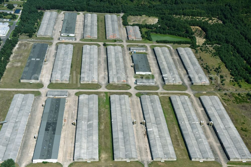 Reuden/Anhalt from the bird's eye view: Stalled equipment for poultry farming and poultry production of Flaeminger Entenspezialitaeten GmbH & Co. KG on Reudener Strasse in Reuden/Anhalt in the state Saxony-Anhalt, Germany