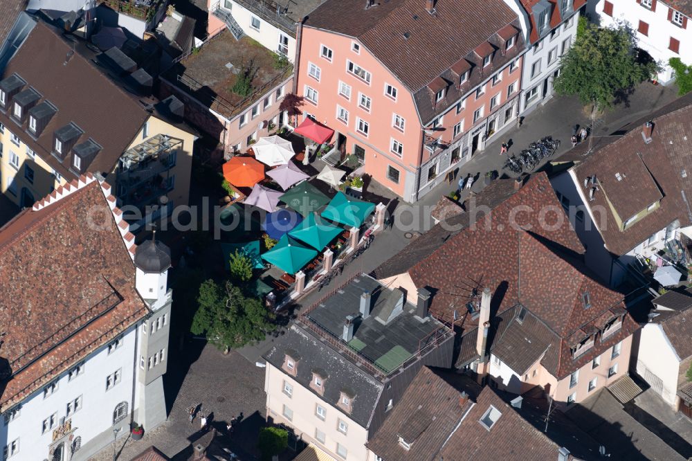 Radolfzell am Bodensee from above - Tables and benches of open-air restaurant Gasthaus Kreuz in Radolfzell am Bodensee at Bodensee in the state Baden-Wuerttemberg, Germany