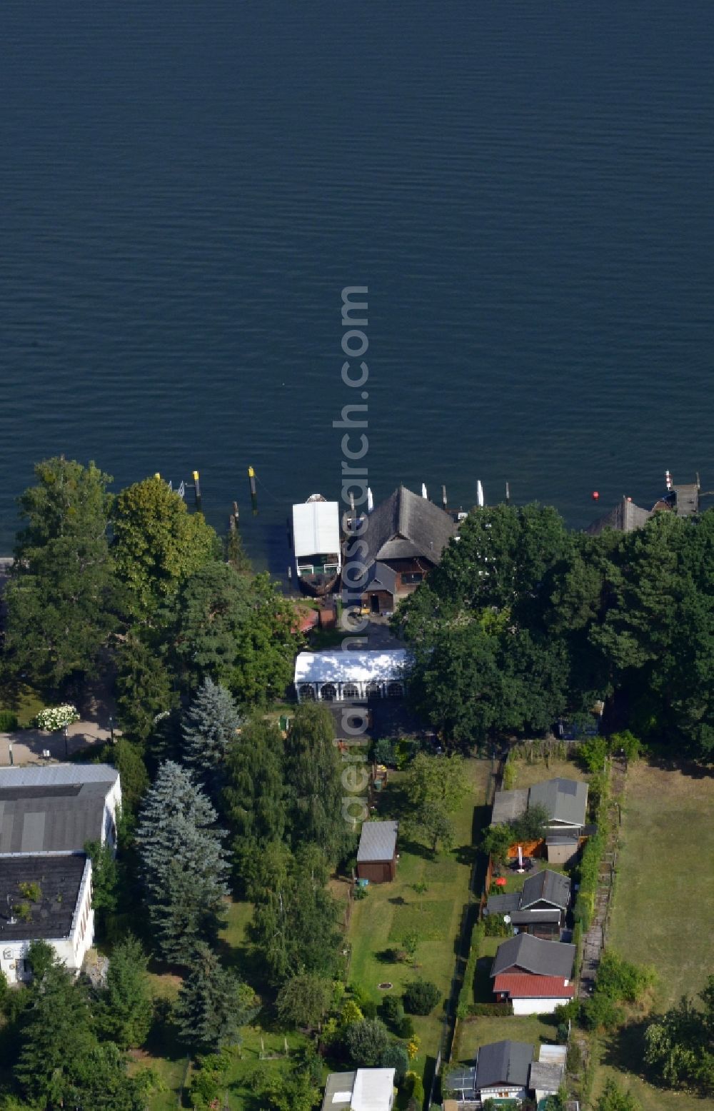 Aerial photograph Altenhof, Schorfheide - Tables and benches of open-air restaurants Old fishing on the shores of the Werbellinsee in Altenhof, Schorfheide in the state Brandenburg