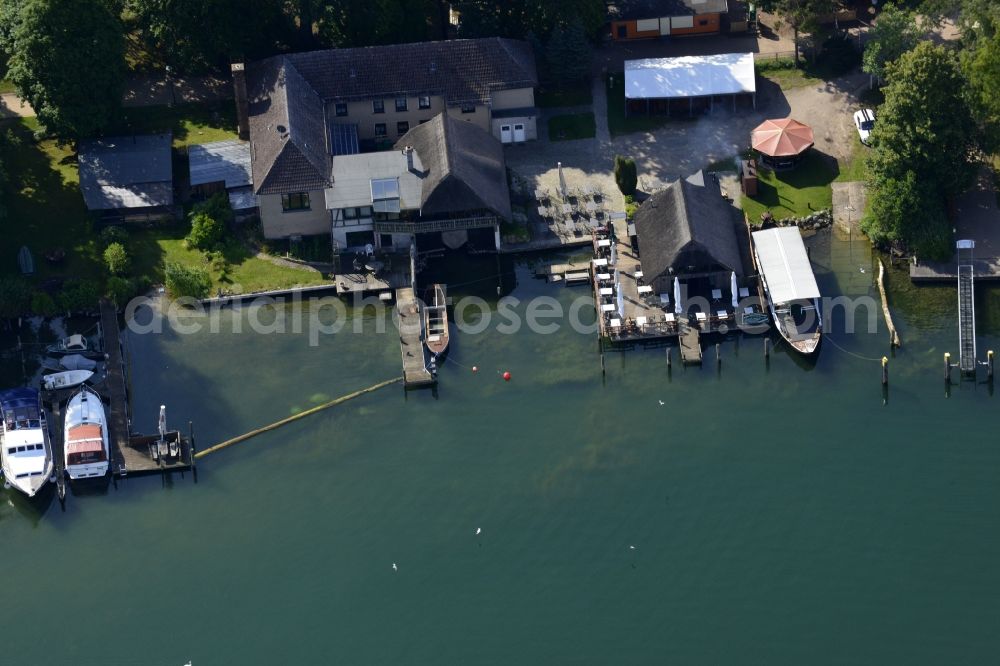 Aerial photograph Altenhof, Schorfheide - Tables and benches of open-air restaurants Old fishing on the shores of the Werbellinsee in Altenhof, Schorfheide in the state Brandenburg