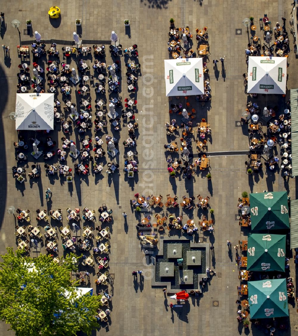 Dortmund from above - Tables and benches of open-air restaurants am Alten Markt in Dortmund in the state North Rhine-Westphalia