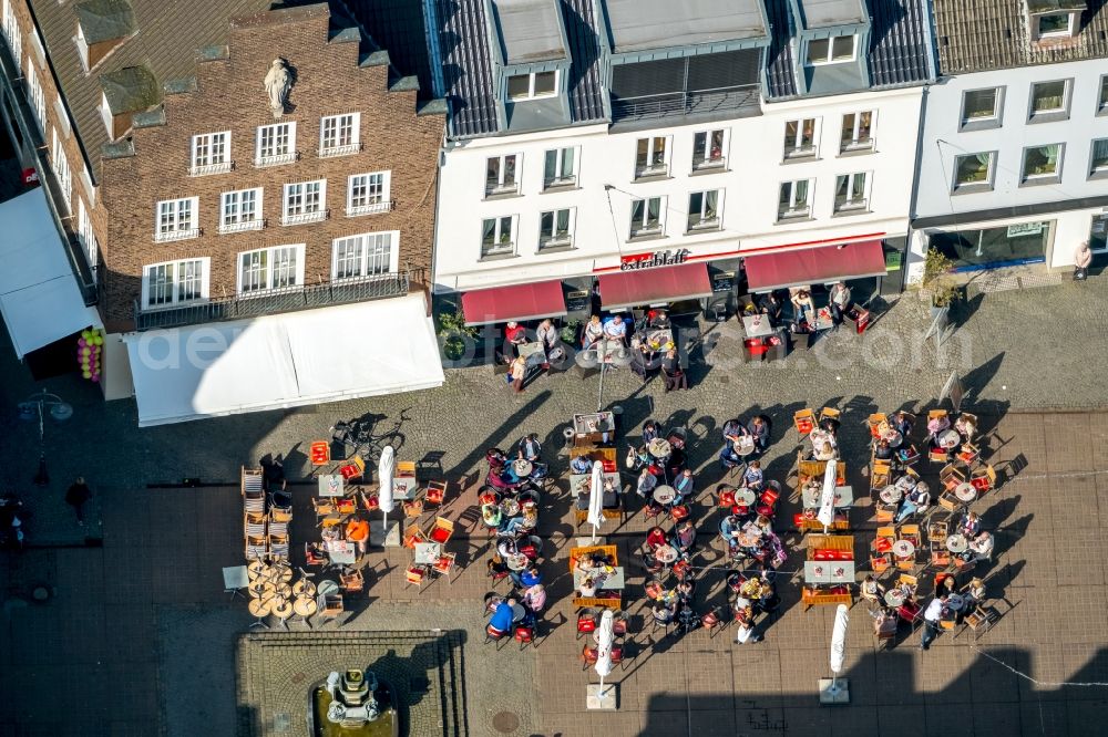 Aerial image Dorsten - Tables and benches of open-air restaurants in old town in Dorsten in the state North Rhine-Westphalia