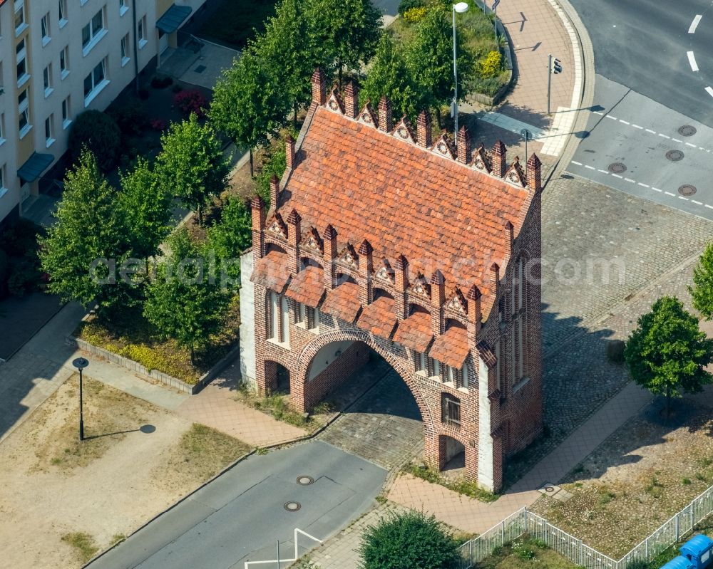 Aerial image Malchin - Gate building Kalensche Tor the rest of the former historic city walls in Malchin in the state Mecklenburg - Western Pomerania